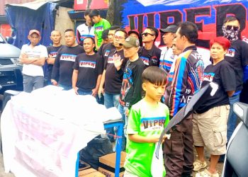 Wujud Kepedulian! Komunitas VIPER – NEVER DIE Tebar Takjil Jelang Buka Puasa