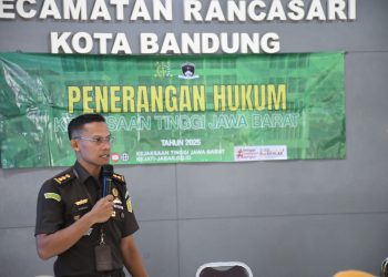 KASI PENKUM KAJATI JABAR Gelar Kegiatan Penerangan Hukum Kepada Masyarakat dengan Tema ”Kenali Hukum Jauhi Hukuman”