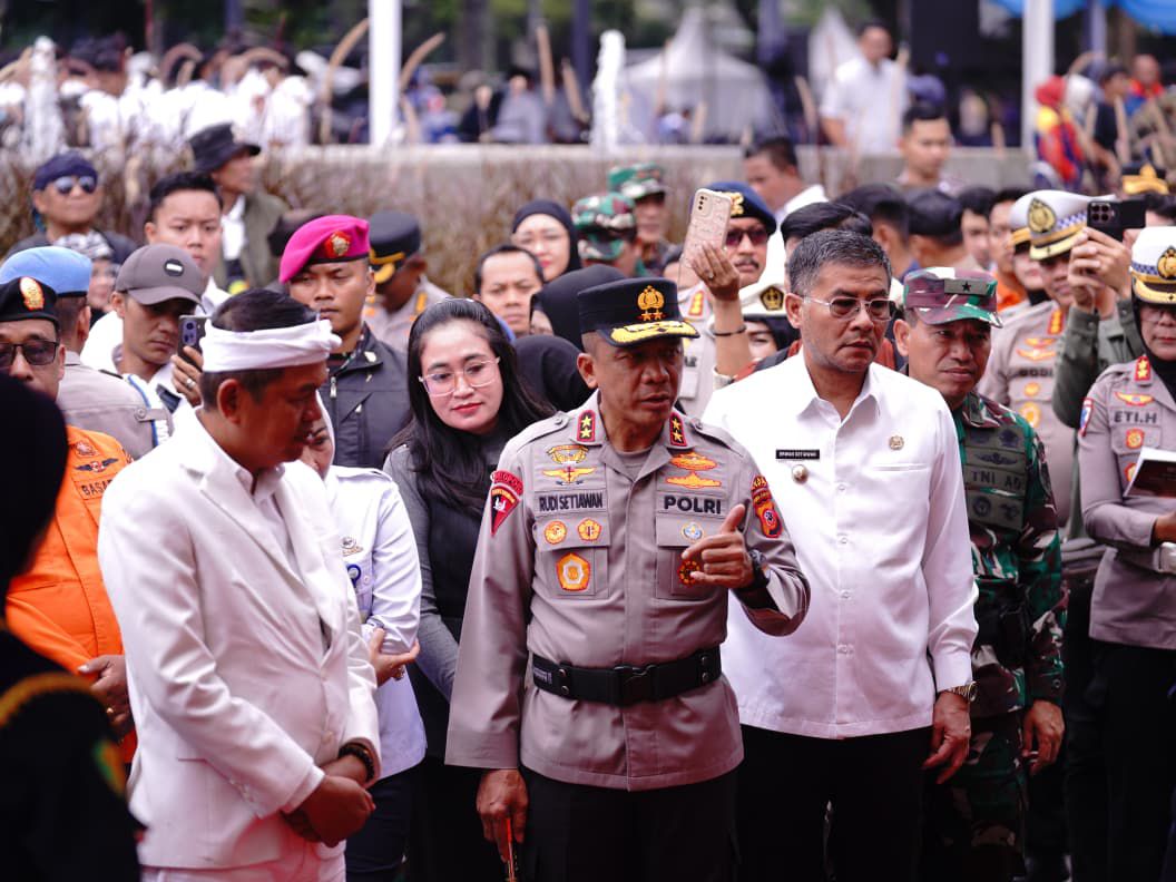 Inisiasi Kapolda Jabar, Siagakan Seluruh Stakeholder untuk Sauyunan Jaga Lembur dari Bencana Alam