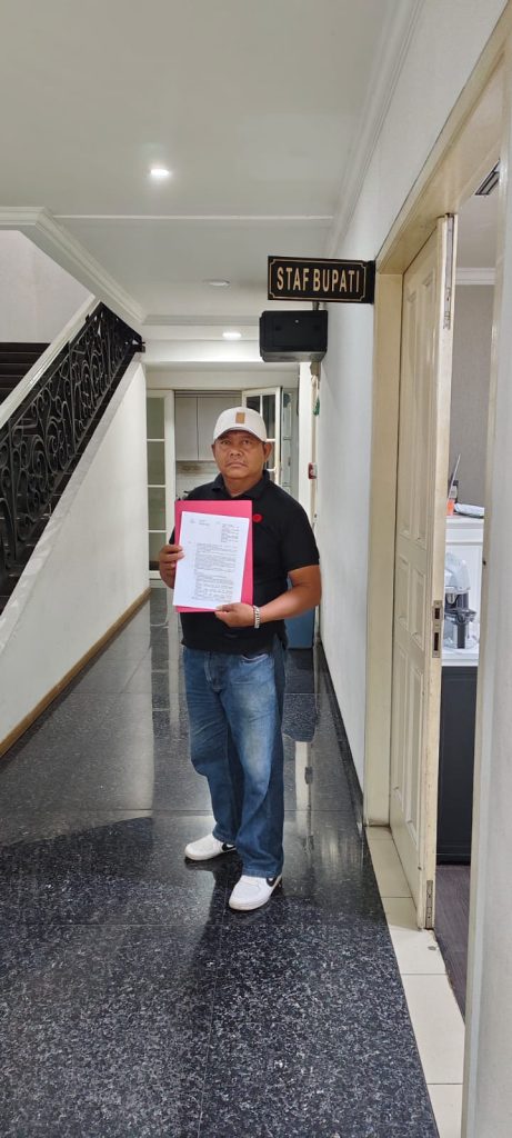 Pengajuan surat ke Bupati Karawang akan tetapi tidak ada jawaban