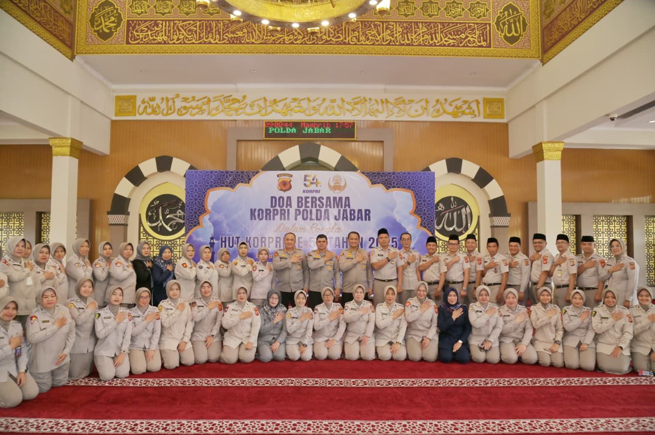 Polda Jabar Gelar Binrohtal dan Doa Bersama dalam Rangka Peringatan HUT KORPRI ke-54
