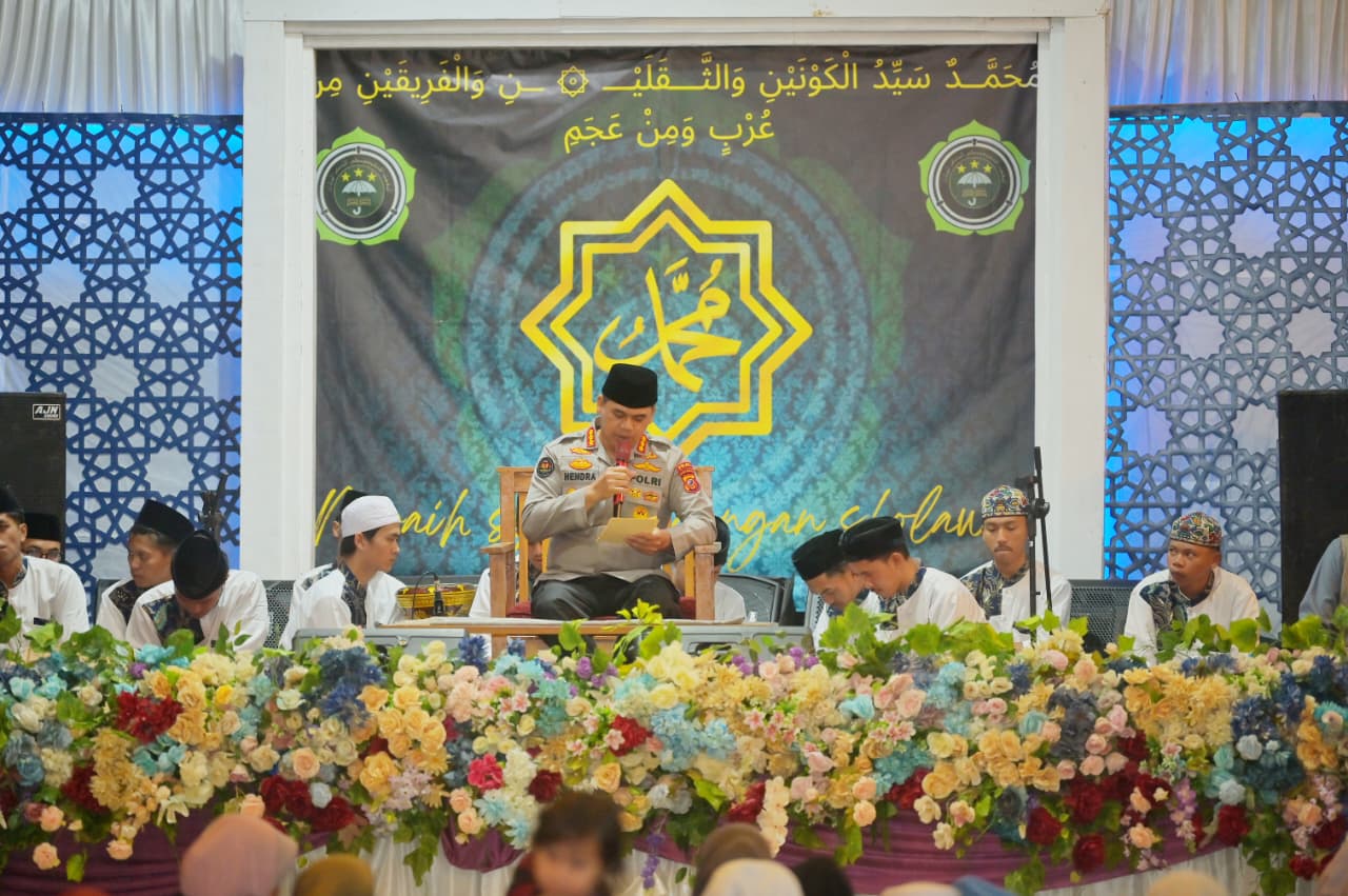 Kabid Humas dan Dir Binmas Polda Jabar Hadiri Kegiatan Rajaban Peringatan Isra Mi’raj 1447 H di Ponpes Al-Mubaarok Sumedang