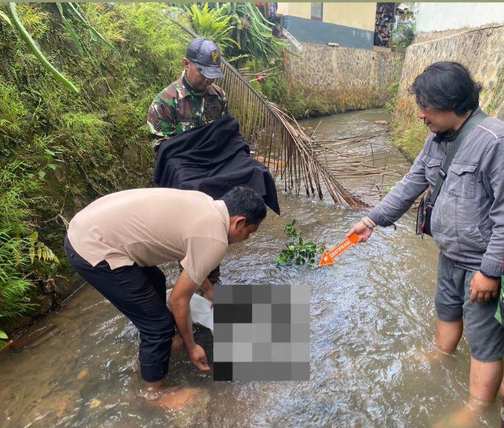 Polisi Gerak Cepat Datangi Lokasi Penemuan Mayat Bayi Laki-laki di Sungai Cigarunggang Kawali Ciamis