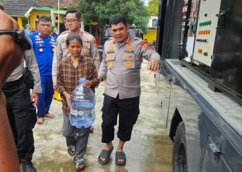 Polda Jabar Sediakan Alat Canggih Penetral Air Kotor Bagi Warga Terdampak Banjir