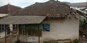 Air Mata Haru Patmawati: Buruh Petik Kangkung di Lombok Timur Kini Miliki Harapan Rumah Layak