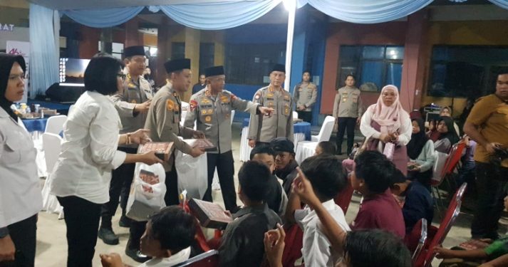 Kapolda Jabar Buka Puasa Bersama Pengamen di Batununggal, Siap Jadi Bapak Asuh