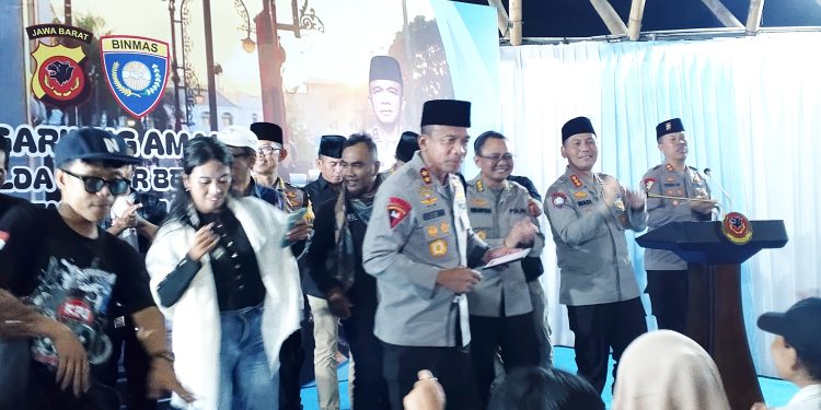 Kapolda Jabar Buka Puasa Bersama KPJ Bandung, Dorong Penyanyi Jalanan Jadi Mitra Kamtibmas