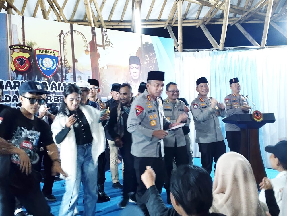 Kapolda Jabar Buka Puasa Bersama KPJ Bandung, Dorong Penyanyi Jalanan Jadi Mitra Kamtibmas