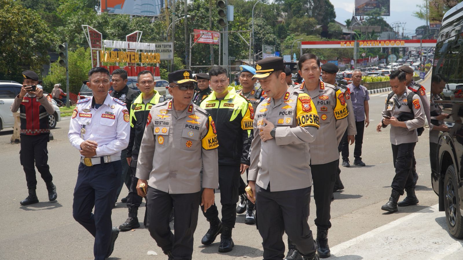 Kapolda Jabar Tinjau Langsung Arus Balik Lebaran di Pos Polisi Hoegeng Bogor