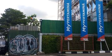 Bangunan Menjulur ke Jalan, Aktivitas Usaha Kebugaran di Bojongloa Kaler Diduga Langgar Perda