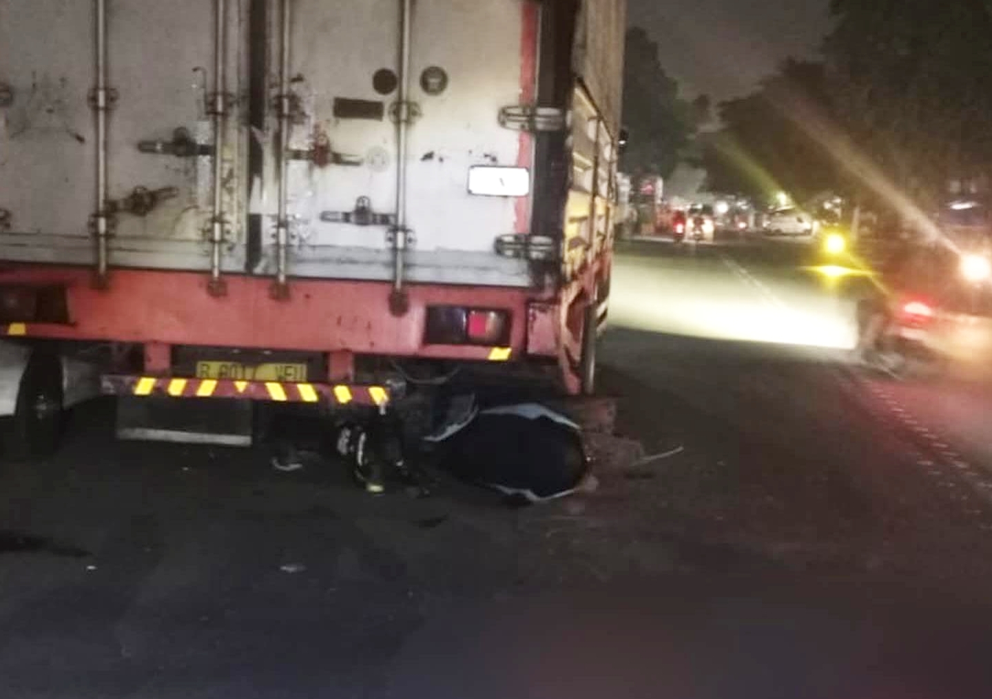 Parkir Truk Sembarangan Renggut Nyawa, Pengendara N-Max Tewas di Pasirkoja Bandung