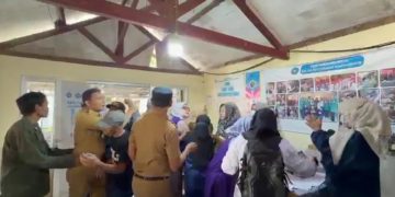 Cekcok di Tengah Pelayanan Warga, Lurah Margasuka dan Kepala Puskesmas Beda Versi