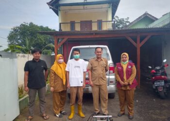 Puskesmas Cipayung Gelar Fogging di Rumah Warga Kp Panyosogan Desa Hegarmanah