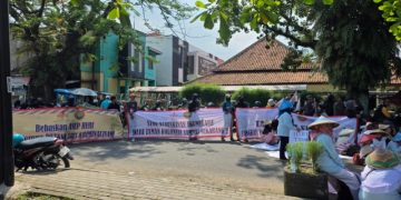 Tinjauan Yuridis Konflik Agraria Pangalengan: Menguji Legalitas HGU PTPN I Regional 2 dan Urgensi Penerapan Reforma Agraria Sejati
