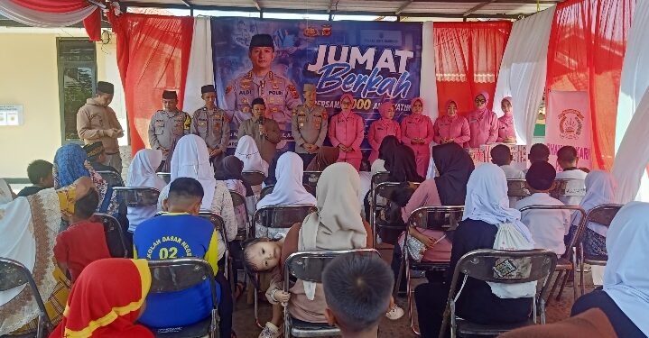 Jumat Berkah Serentak, Polisi Santuni 1.000 Anak Yatim di 20 Polsek