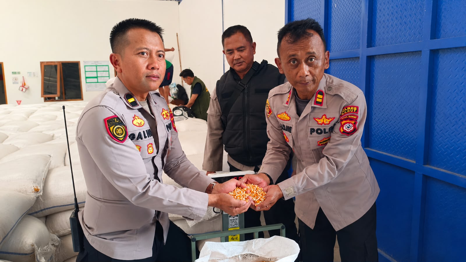 Polisi Salurkan 5 Ton Jagung ke Bulog, Wujud Dukungan Polri terhadap Ketahanan Pangan Nasional