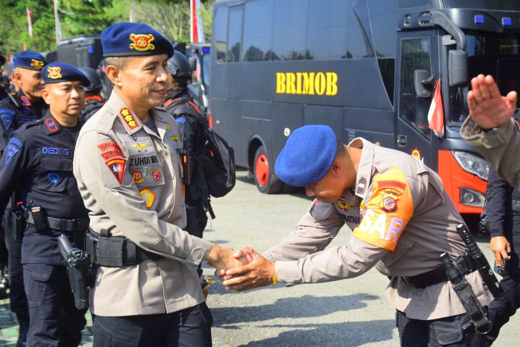 Gelar Pasukan : Dansat Brimob Polda Jabar Pastikan Kesiapan Personel Batalyon B Pelopor