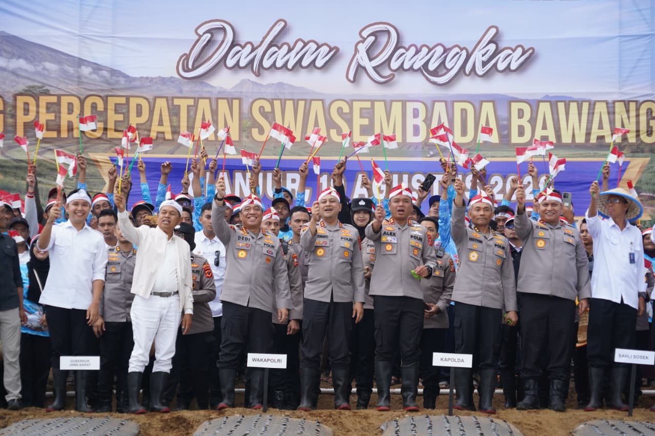 Polri Tanam Serentak Bawang Putih di 14 Daerah di Jabar