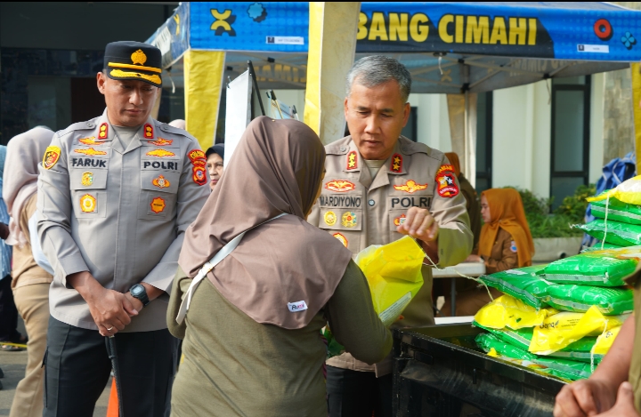 Gerakan Pangan Murah Yang Digelar Polisi Diserbu Warga, 5 Ton Beras SPHP dan Minyak Kita Disalurkan