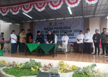 Dalam Rangka Memeriahkan HUT RI ke- 81, BAZNAS Kota Bandung Gebyar Penyaluran Zakat, Infak, Sedekah 