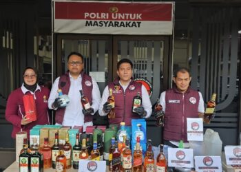 Polresta Bandung Ungkap Peredaran Miras Oplosan Diduga Berbahan Berbahaya, Tiga Orang Diamankan