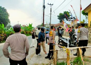 POLRES SUKABUMI BERSAMA POLSEK CIDAHU RAZIA KENDARAAN KNALPOT BRONG