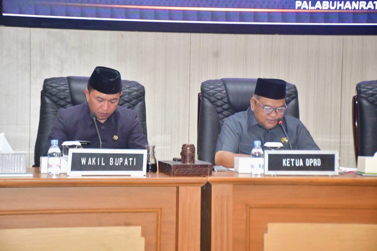 PARIPURNA DPRD, PEMKAB SUKABUMI SAMPAIKAN NOTA PENGANTAR RAPERDA PERUBAHAN APBD 2026