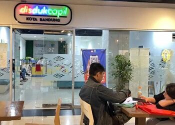 Urus Dokumen Kependudukan Tak Harus ke Kantor Berkat Inovasi Pemkot Bandung Ini
