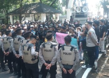 Paskibar Geruduk Disdik Kota Bandung, Soroti Transparansi RMP dan Nasib Anak Rawan Putus Sekolah