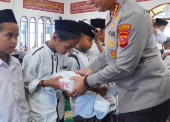 POLRESTA BANDUNG GELAR ‘JUMAT BERKAH’ BERSAMA 1.000 ANAK YATIM