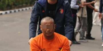 Todongkan Golok ke Leher Korban, Begal di Leuwidaun Diamankan Polisi