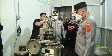 Pabrik Obat Ilegal di Bandung Terbongkar, Lima Orang Ditangkap, Ratusan Ribu Butir Disita
