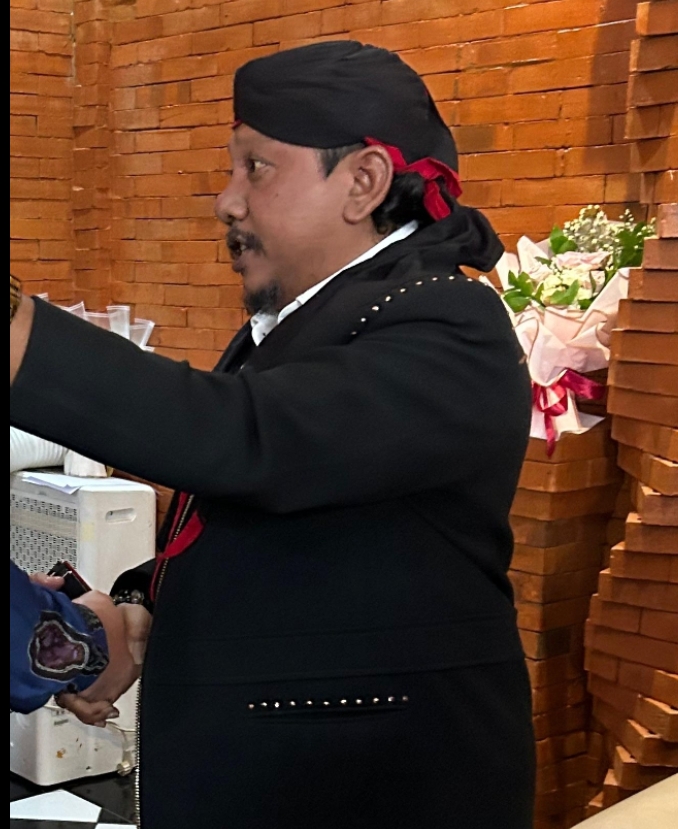 ROMO BAYU SURYO MEMBERI TANGGAPAN TERHADAP PIHAK YANG MEMFITNAH DIRINYA