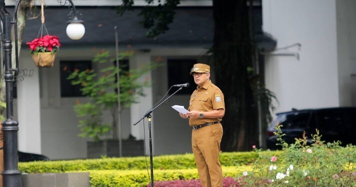 Walikota Bandung M Farhan Meminta Seluruh Jajaran ASN Pemerintah Kota Bandung Menjaga Standar Etika dalam Pelayanan untuk Masyarakat 