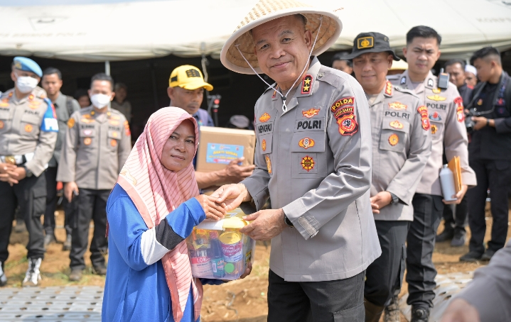 Polda Jabar Gandeng Petani Cisarua Kelola Lahan Pertanian